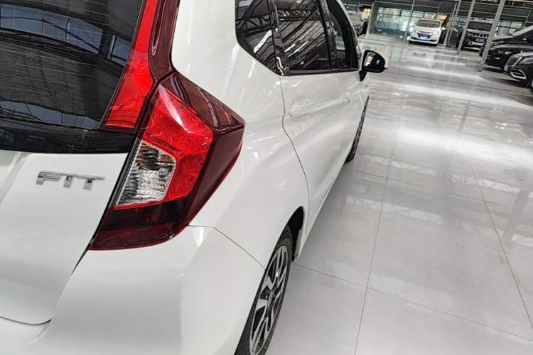 Used Honda Fit 2018 1.5L CVT Comfort Sunroof Version
