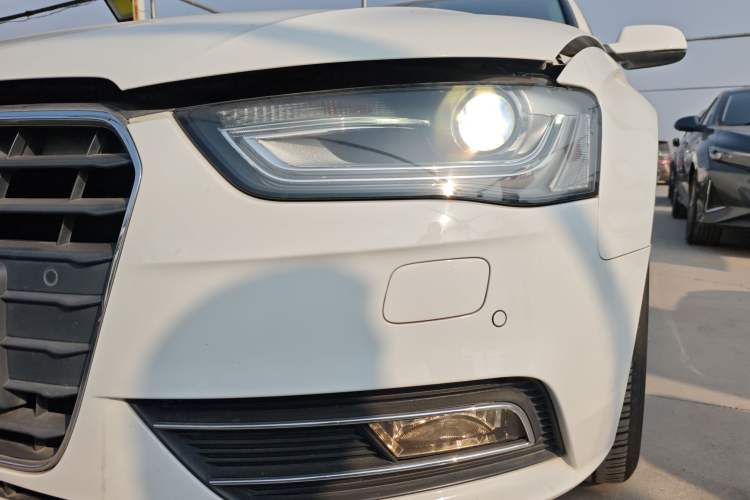 Used Audi A4L 2013 35 TFSI Automatic Comfort Model
