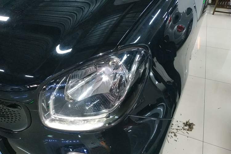 Used smart fortwo 2016 0.9T 66kW Hardtop Pioneer Edition
