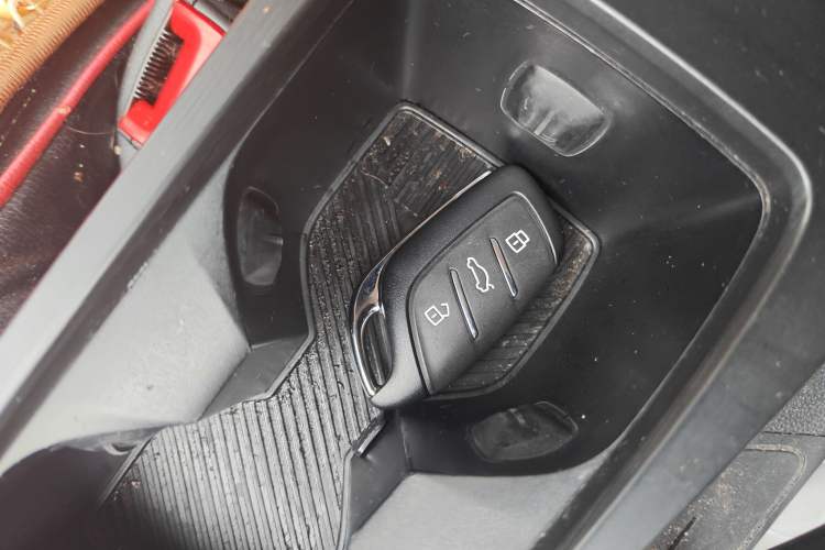 Used Roewe i5 2021 1.5L Manual Platinum Edition
