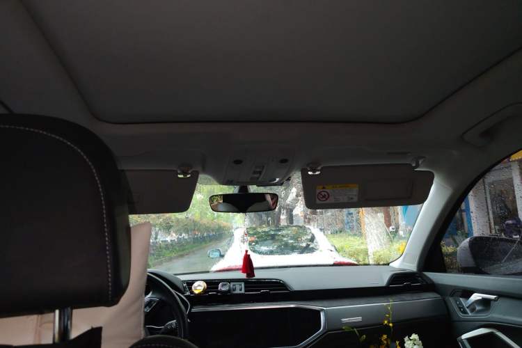 Used Audi Q3 2020 35 TFSI Fashion Dynamic Model Headliner