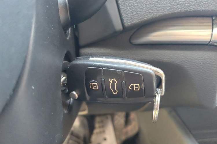 Used Audi A3 2015 Limousine 35 TFSI Millionth Anniversary Comfort Model
