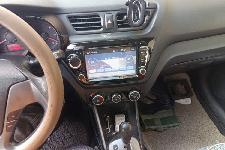 Used Kia K2 2015 Sedan 1.4L Automatic GLS
