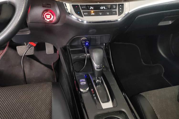 Used Honda Jade 2017 210TURBO CVT Fashion Edition 5-seater
