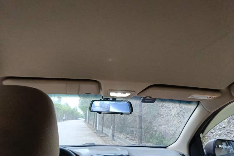 Used Baojun 730 2014 1.5L manual standard trim 7 seats