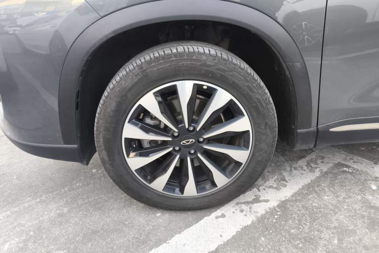 Used Chery Tiggo 8 PLUS 2025 290TGDI DCT Luxury 5-Seater