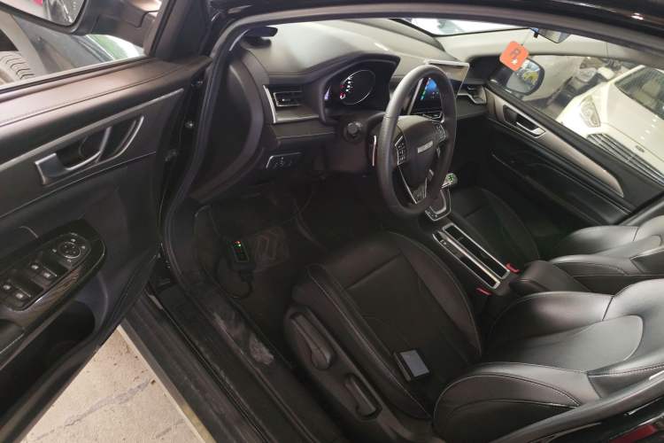 Used Haval M6 2021 PLUS 1.5T DCT Comfort Edition