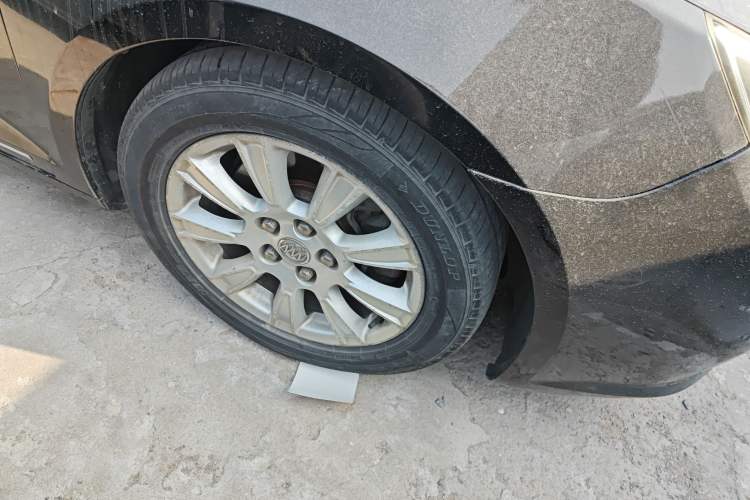 Used Buick LaCrosse 2011 2.4L SIDI Elegant Edition