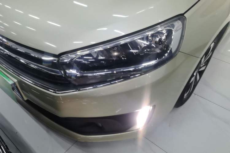 Used Citroen C4 Sega 2018 1.6L Automatic Luxury Model
