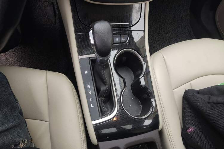 Used Buick Verano 2017 Sedan 15S Automatic Entry Model Gear Lever