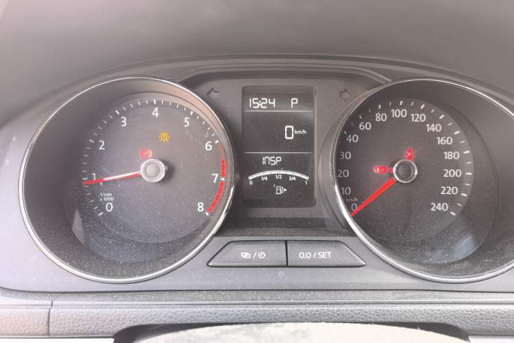 Used Volkswagen Gran Lavida 2015 1.6L Automatic Comfort Edition
