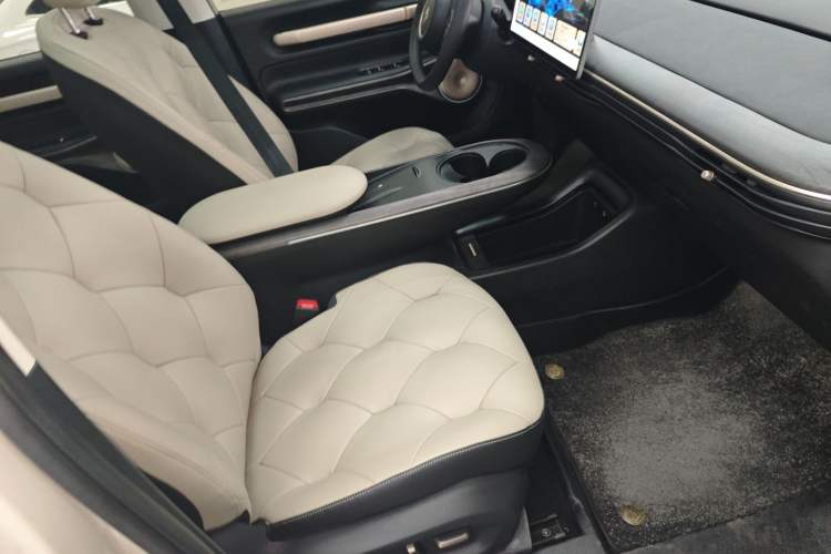 Used Baojun Cloud 2023 460 Max Lingxi Version Right Front Seat