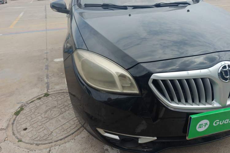 Used Brilliance H330 2013 1.5L Manual Luxury Model Right Front Headlight