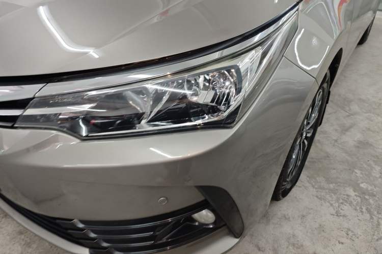 Used Toyota Corolla 2018 1.2T S-CVT GL Smart Enjoyment Version Left Front Headlight