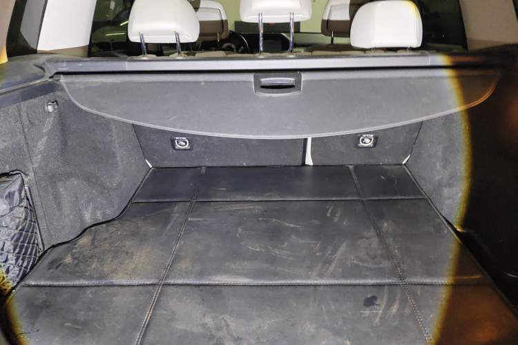 Used Mercedes-Benz GLK-Class 2013 GLK 300 4MATIC Dynamic Sunroof Model Trunk