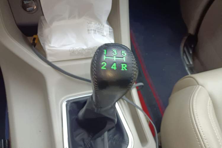 Used FORTHING Lingzhi 2020 M5L 1.6L Luxury 7-Seater
