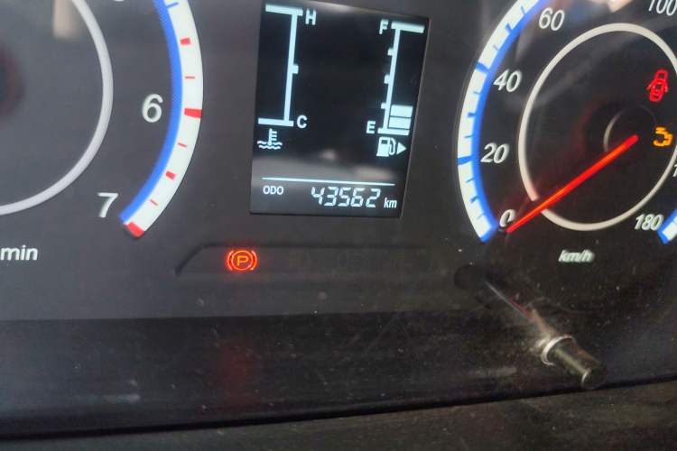 Used CHANGAN KAICHENG Ruixing M60 2023 1.5L GDI Comfort-Class Passenger Vehicle 6/7 Seats
