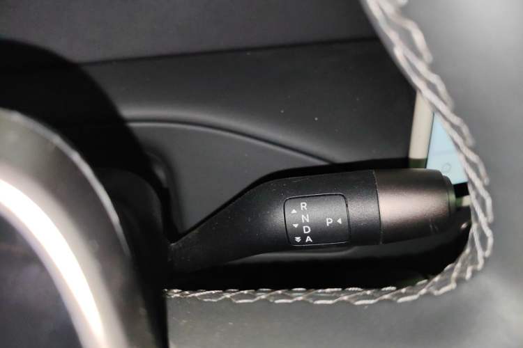 Used Li Auto MEGA 2025 Home Family Special Edition Gear Lever