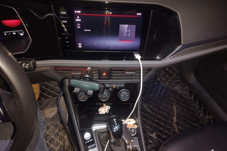 Used Volkswagen Sagitar 2021 280TSI DSG Excellence Edition Audio And AC Panel