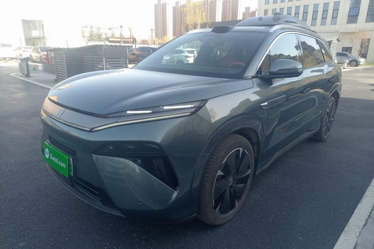 Used BYD Tang L 2025 DM 175KM Drone Player Edition