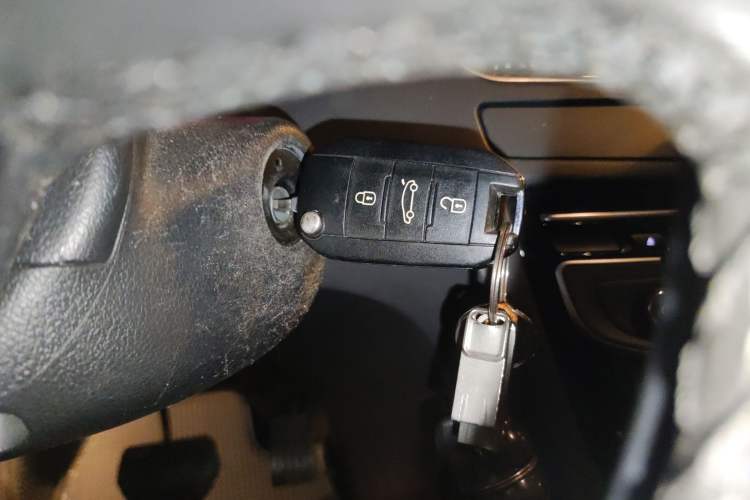 Used Peugeot 508 2013 2.0L 2nd Anniversary Edition Automatic Smart Enjoyment Version