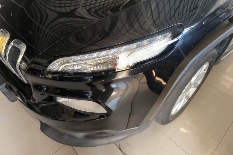 Used Jeep Cherokee 2017 2.0L Superior Edition