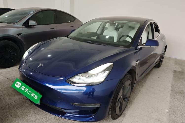 Used Tesla Model 3 2019 Long-Range Rear-Wheel-Drive Version