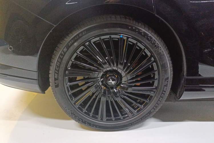 Used XPeng G9 2025 625 Long-Range Max
