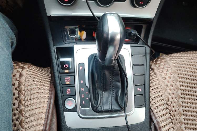 Used Volkswagen Magotan 2016 1.8TSI Luxury Comfort Model