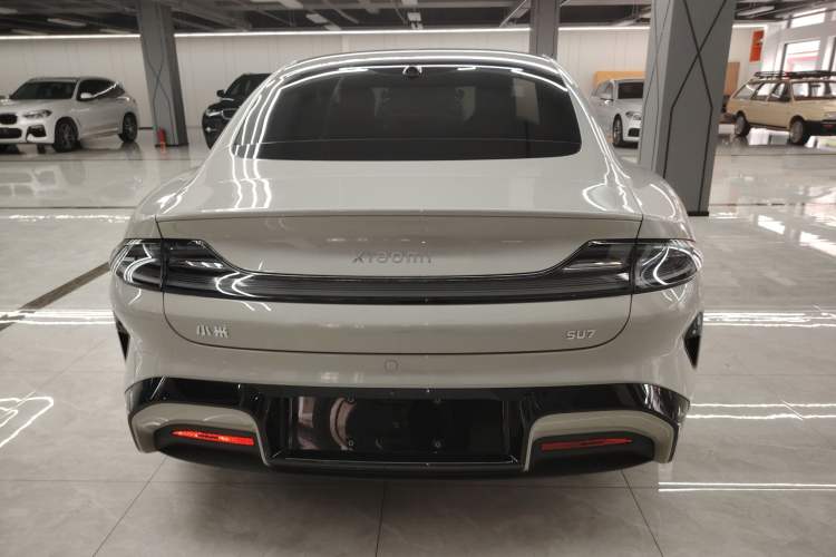 Used Xiaomi Auto SU7 2024 Rear-Drive Ultra-Long Range Advanced Pro-Level Intelligent Driving Version
