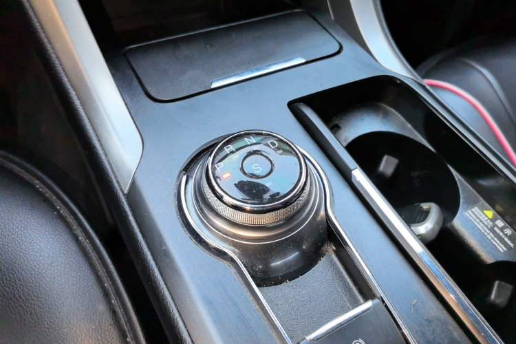 Used Ford Mondeo 2017 EcoBoost 180 Stylish Model Gear Lever