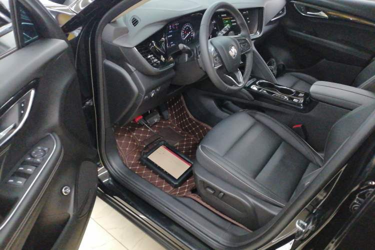 Used Buick Envision 2023 Encore S 552T Two-Wheel Drive Luxury Model
