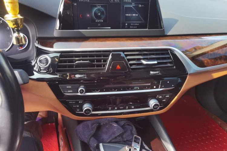 Used BMW 5 Series 2018 528Li Launch Special Edition
