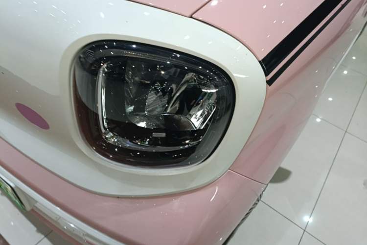 Used Bestune Pony 2025 222km Range Agile Horse Left Front Headlight