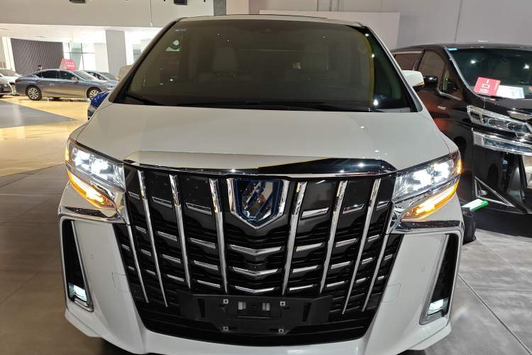 Used Toyota Alphard 2021 Dual-Motor 2.5L Premium Edition
