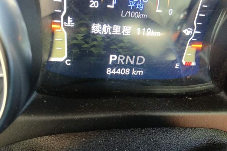 Used Jeep Wrangler 2019 2.0T Sahara Four-Door Version China VI Emission Standard Odometer Close Up