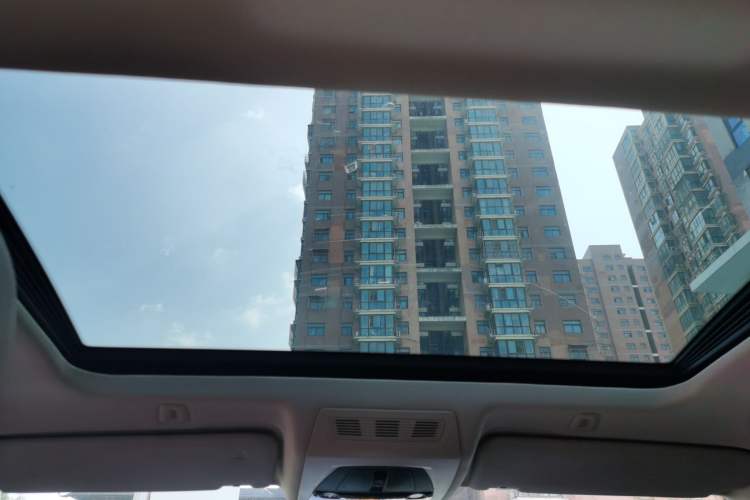 Used BMW 5 Series 2015 520i Elegant Edition Headliner