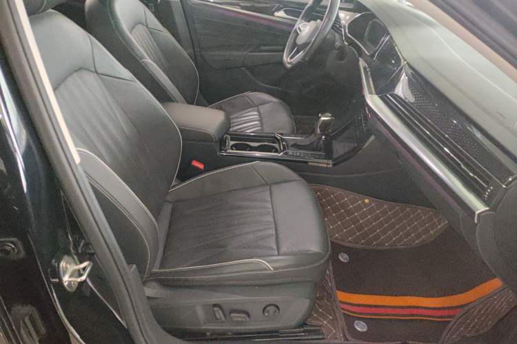 Used Volkswagen Passat 2023 380TSI Luxury Edition
