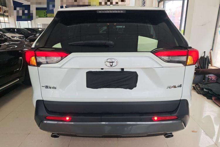 Used Toyota RAV4 2022 2.0L CVT Two-Wheel Drive Fashion Plus Edition
