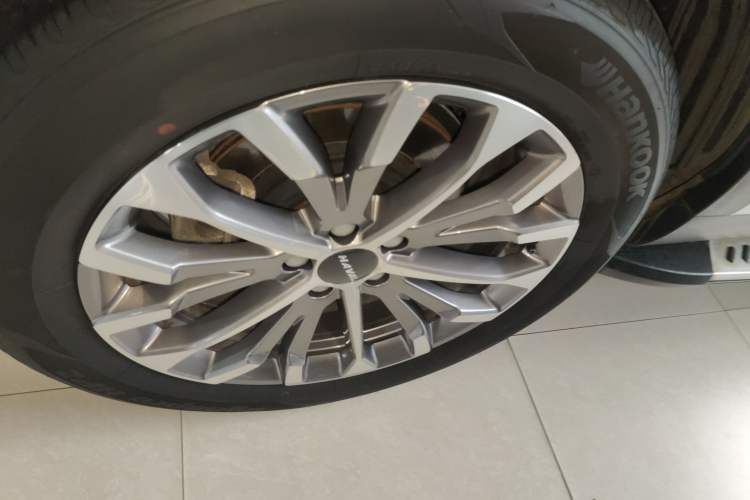 Used Haval H6 2020 1.5 GDIT Automatic Platinum Champion Edition Right Rear Wheel Hub