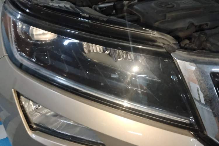 Used Skoda Kodiaq 2018 TSI380 7-Seater Four-Wheel-Drive Flagship Edition Right Front Headlight