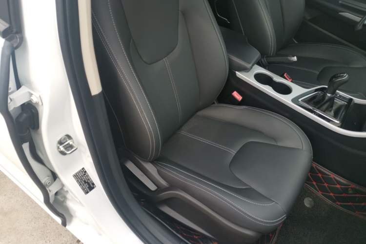 Used Chery Arrizo 5 2019 Facelifted PRO 1.5L Manual Youth Edition China VI Standard Right Front Seat