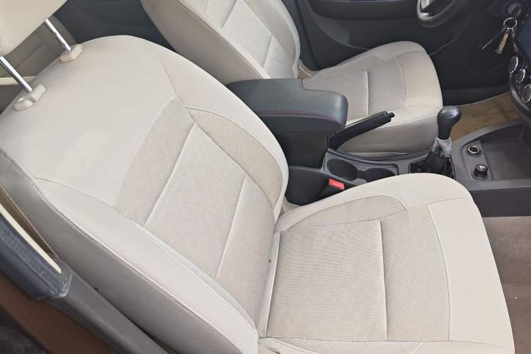 Used Wuling Hongguang 2014 1.5L S Standard Version
