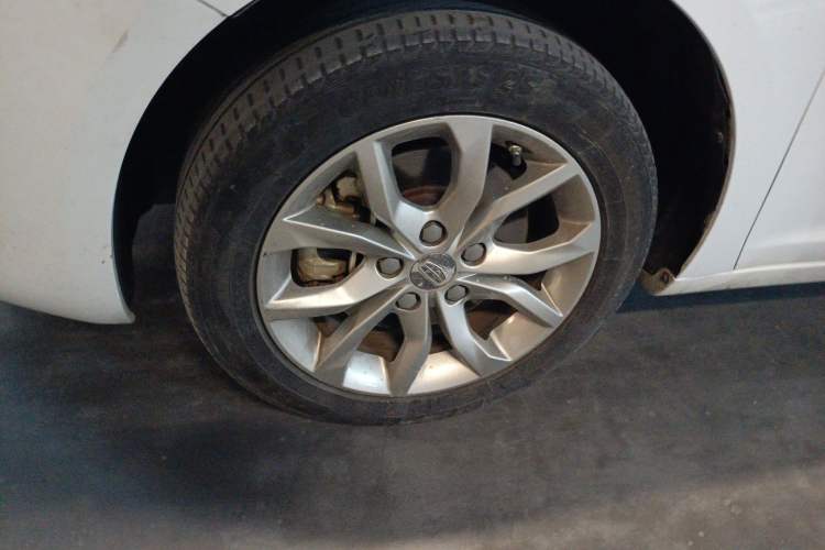 Used Geely Auto Emgrand GL 2017 1.8L DCT Elite Model
