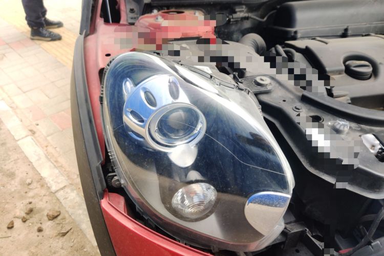 Used MINI Countryman 2016 1.6T COOPER ALL4 Fun Equipment Enthusiast Right Front Headlight