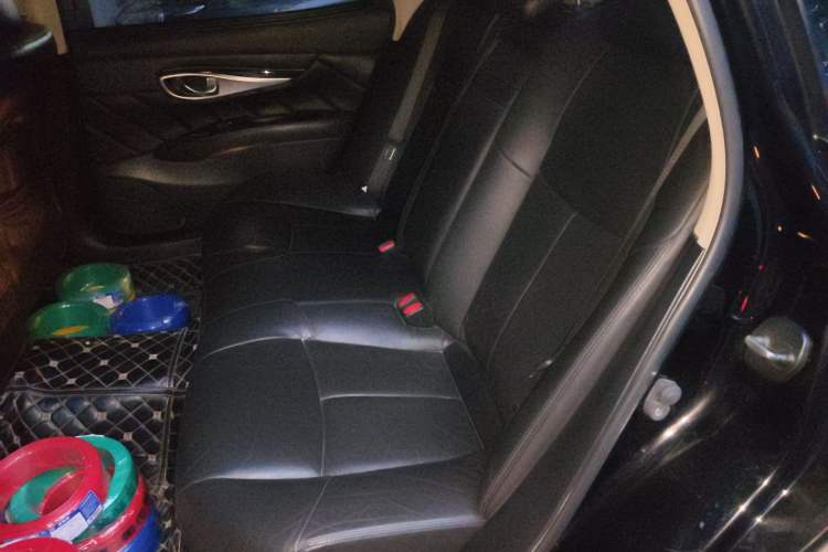 Used Infiniti Q70 2017 Q70L 2.5L Elite Edition Left Rear Seat