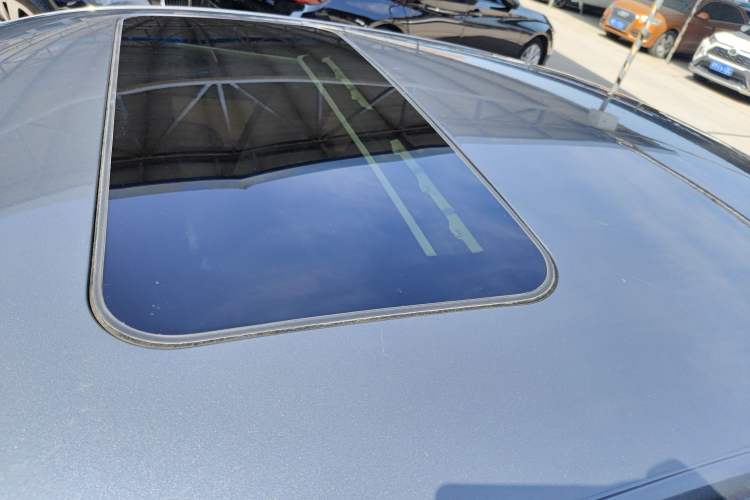 Used Skoda Rapid 2018 1.6L Manual Comfort Edition Roof