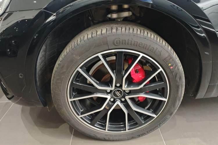 Used Audi Q5L 2024 45 TFSI Luxury Dynamic Model Left Front Wheel Hub