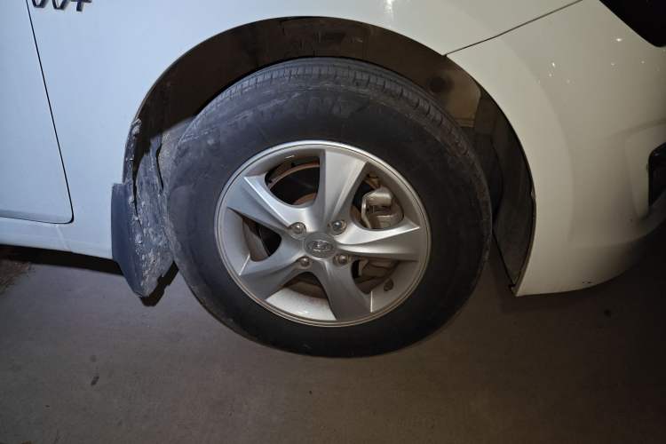 Used Hyundai Verna (older generation) 2016 1.4L Manual Smart GLS Trim