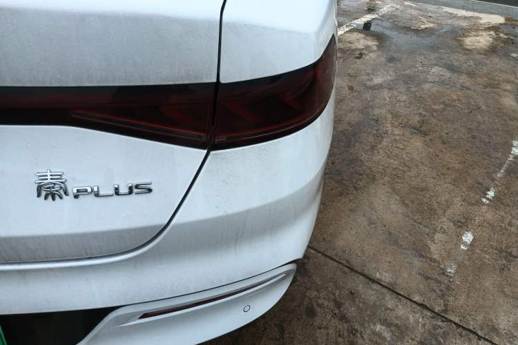 Used BYD Qin PLUS 2024 HONOR Edition DM-i 55KM Leading Model Right Rear Taillight